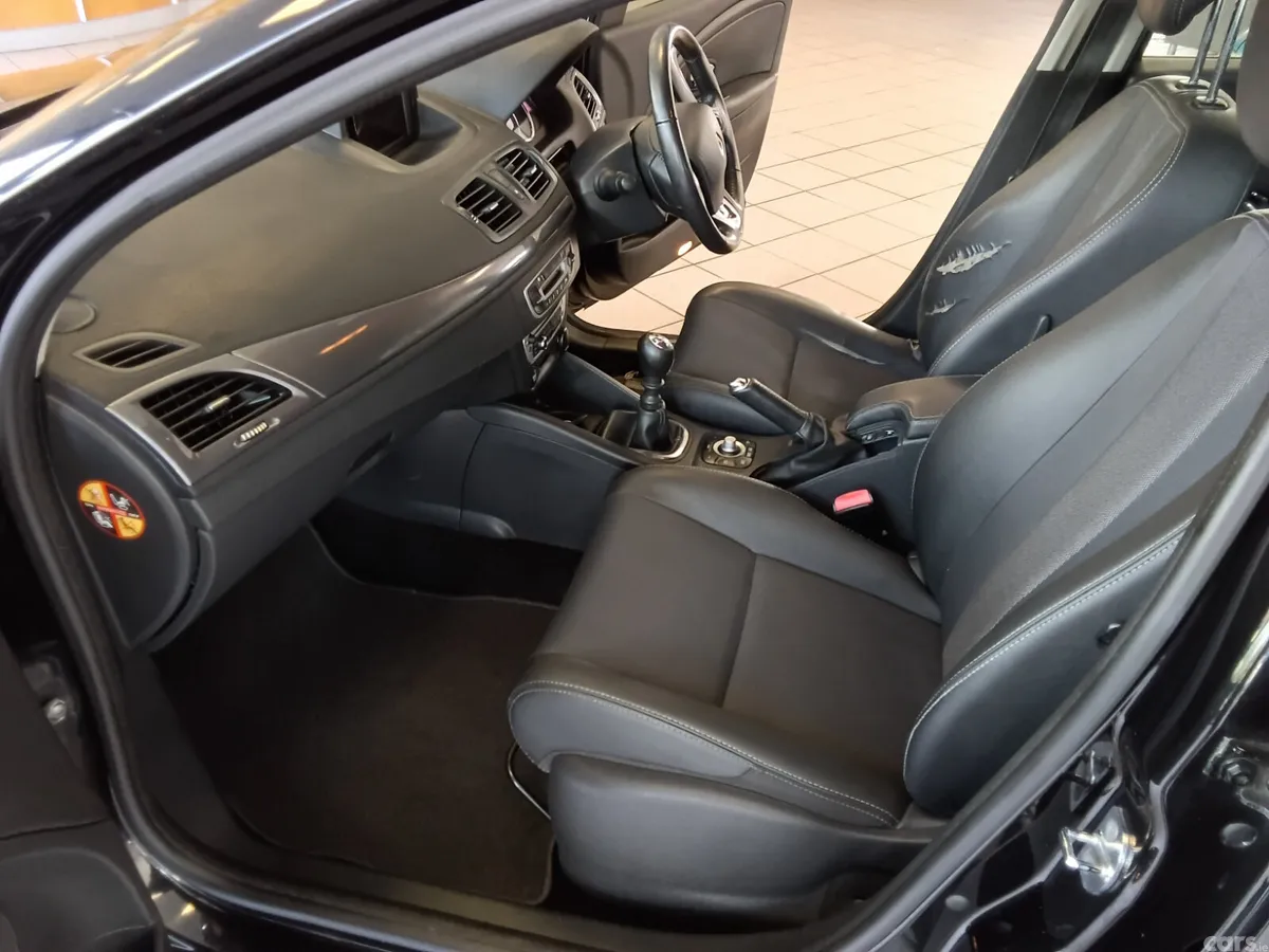 Renault Megane Hatchback, Diesel, 2015, Black