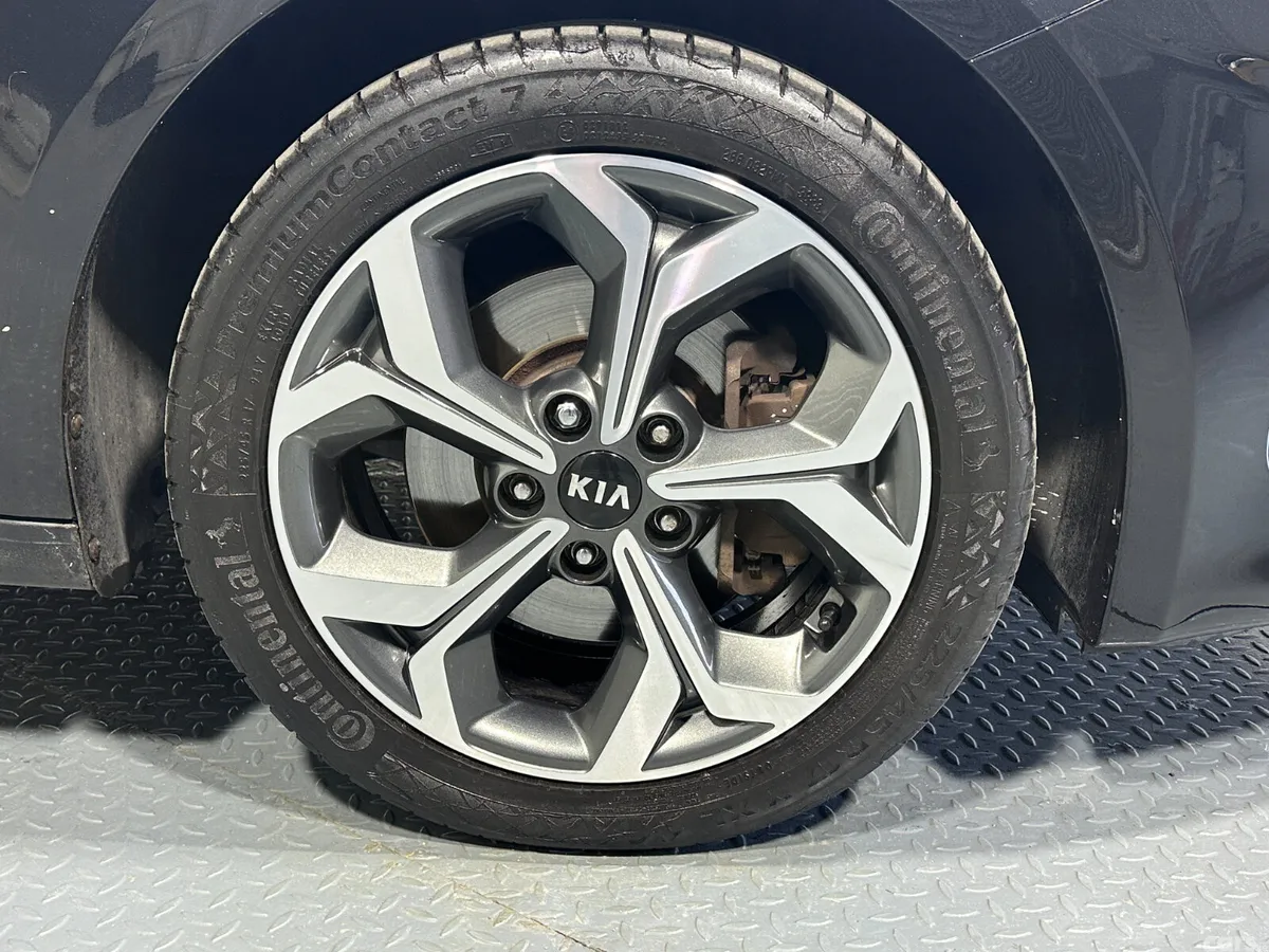 Kia Ceed Hatchback, Diesel, 2019, Black