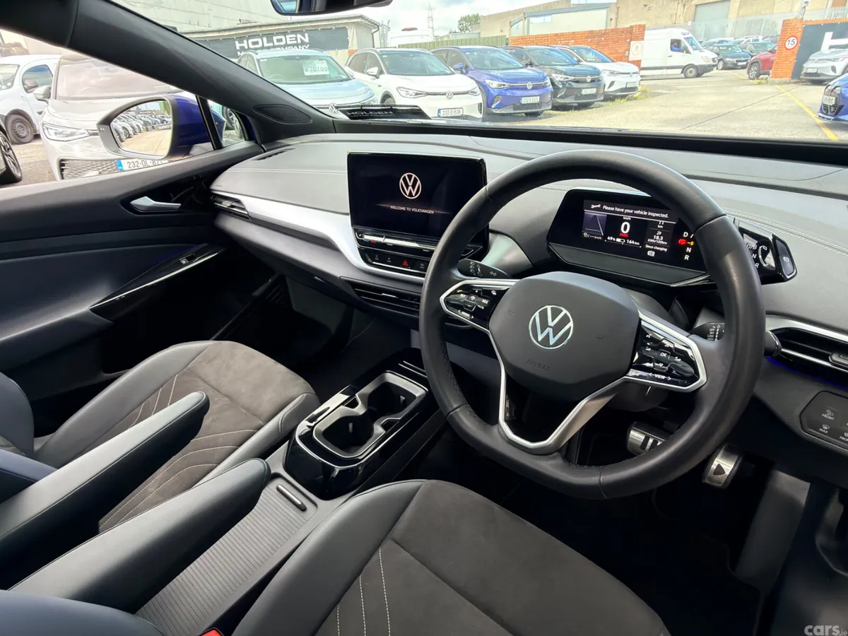 Volkswagen ID.4 Estate, Electric, 2023, Blue