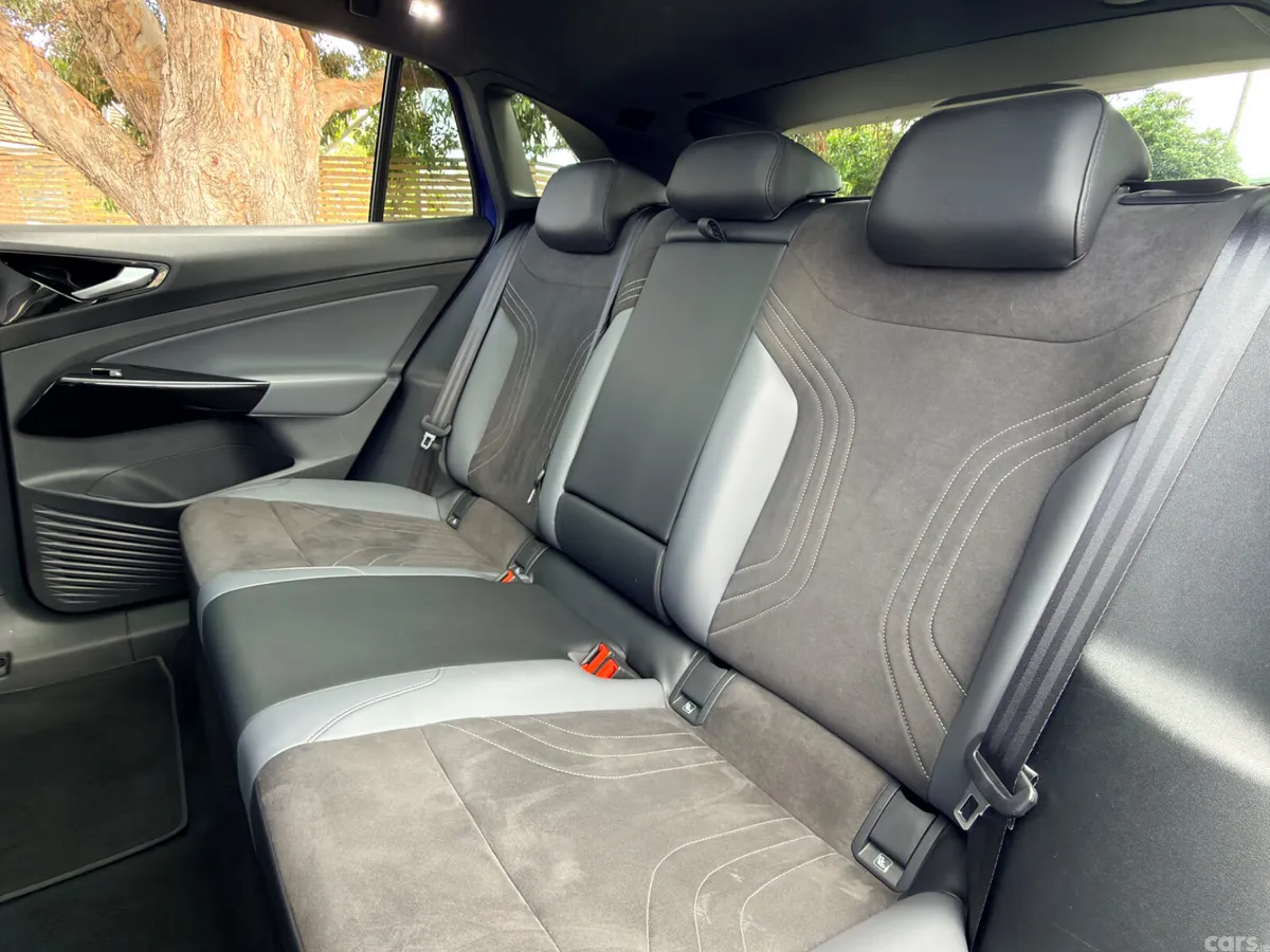 Volkswagen ID.4 Estate, Electric, 2023, Blue