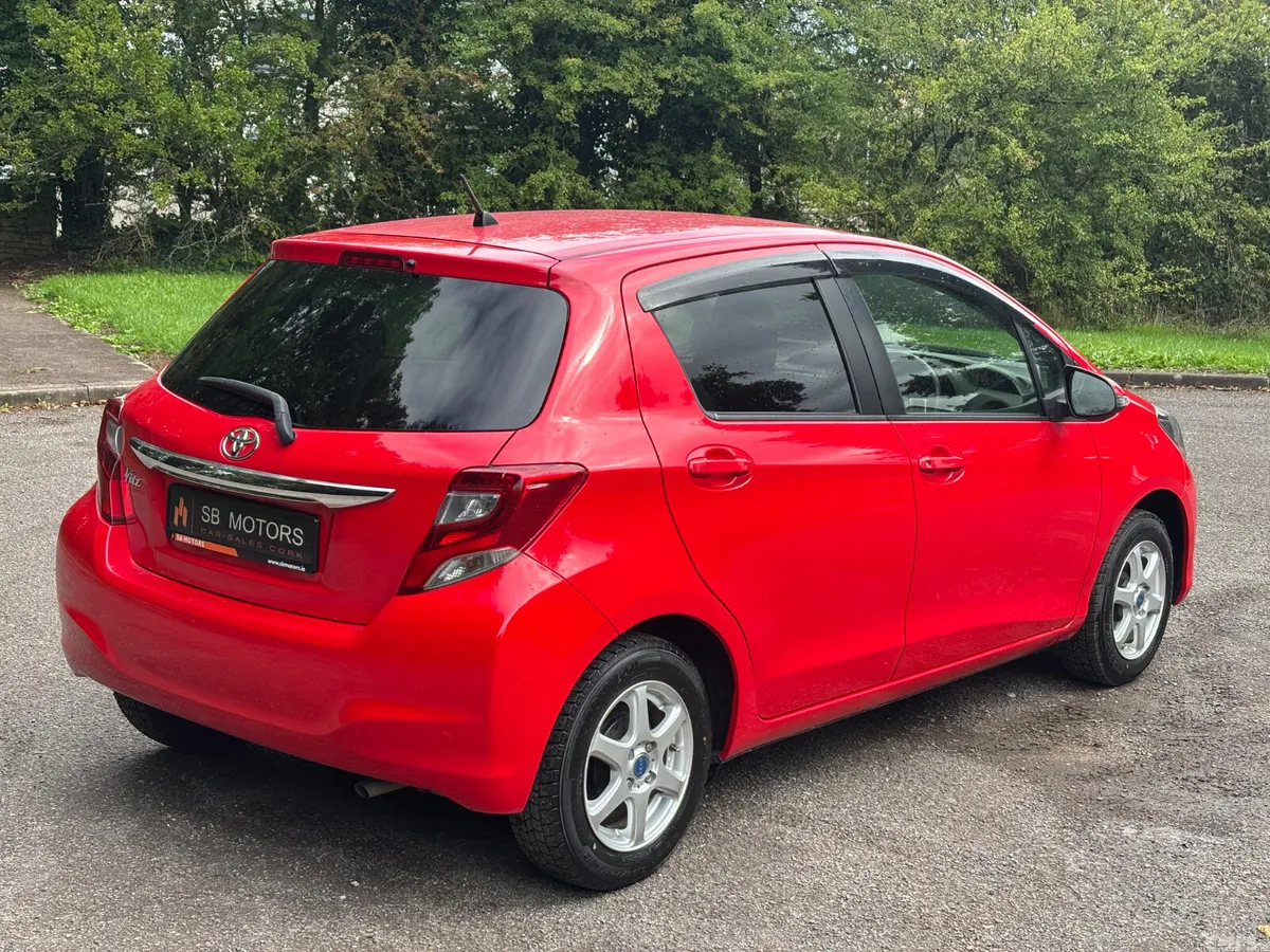 Toyota Vitz Hatchback, Petrol, 2016, Red