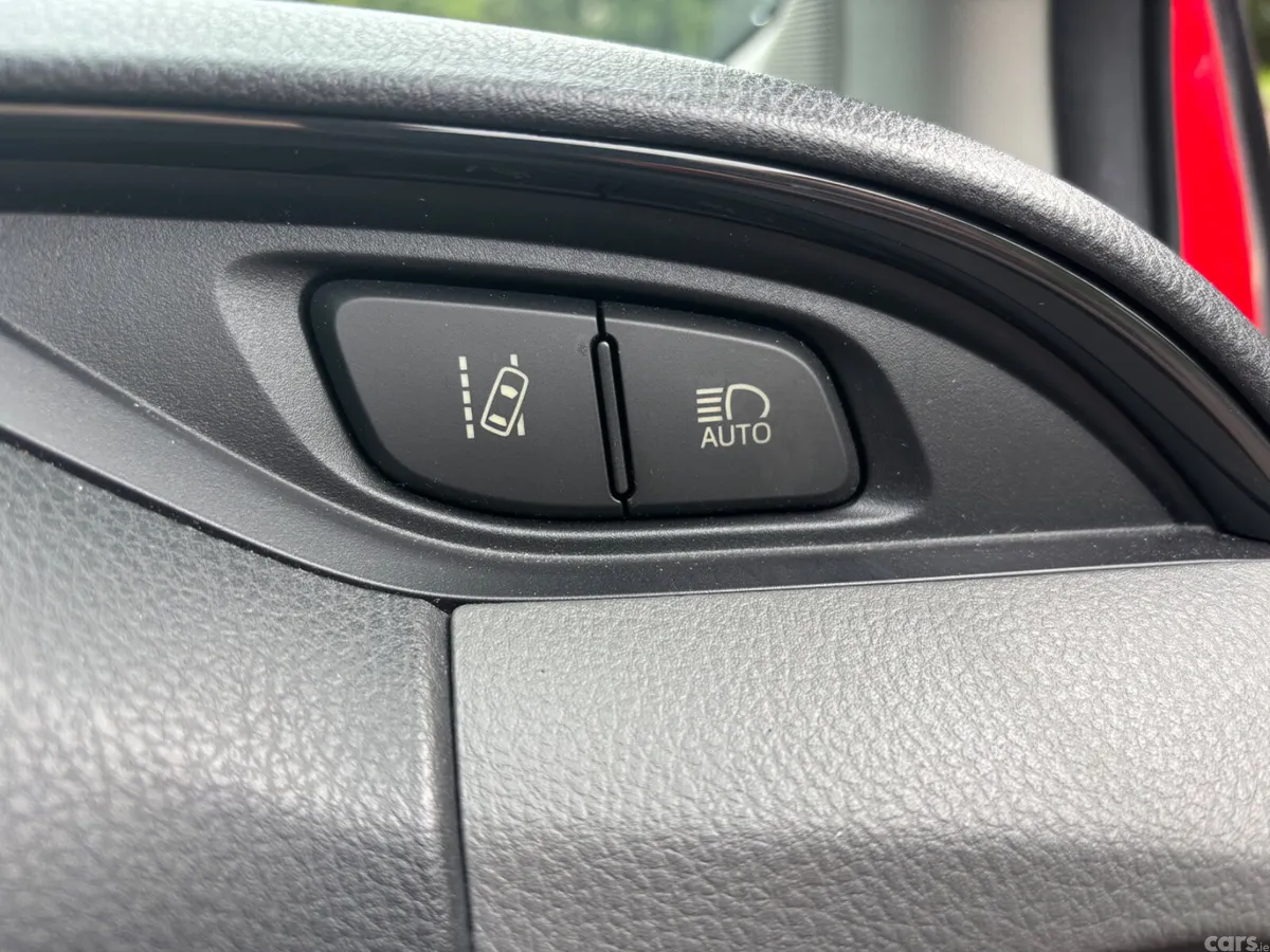 Toyota Vitz Hatchback, Petrol, 2016, Red