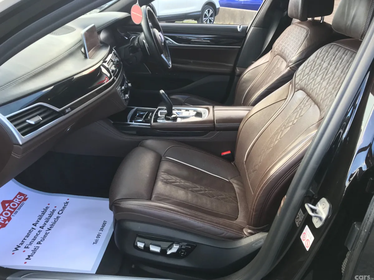 BMW 7-Series Saloon, Petrol Plug-in Hybrid, 2019, Brown