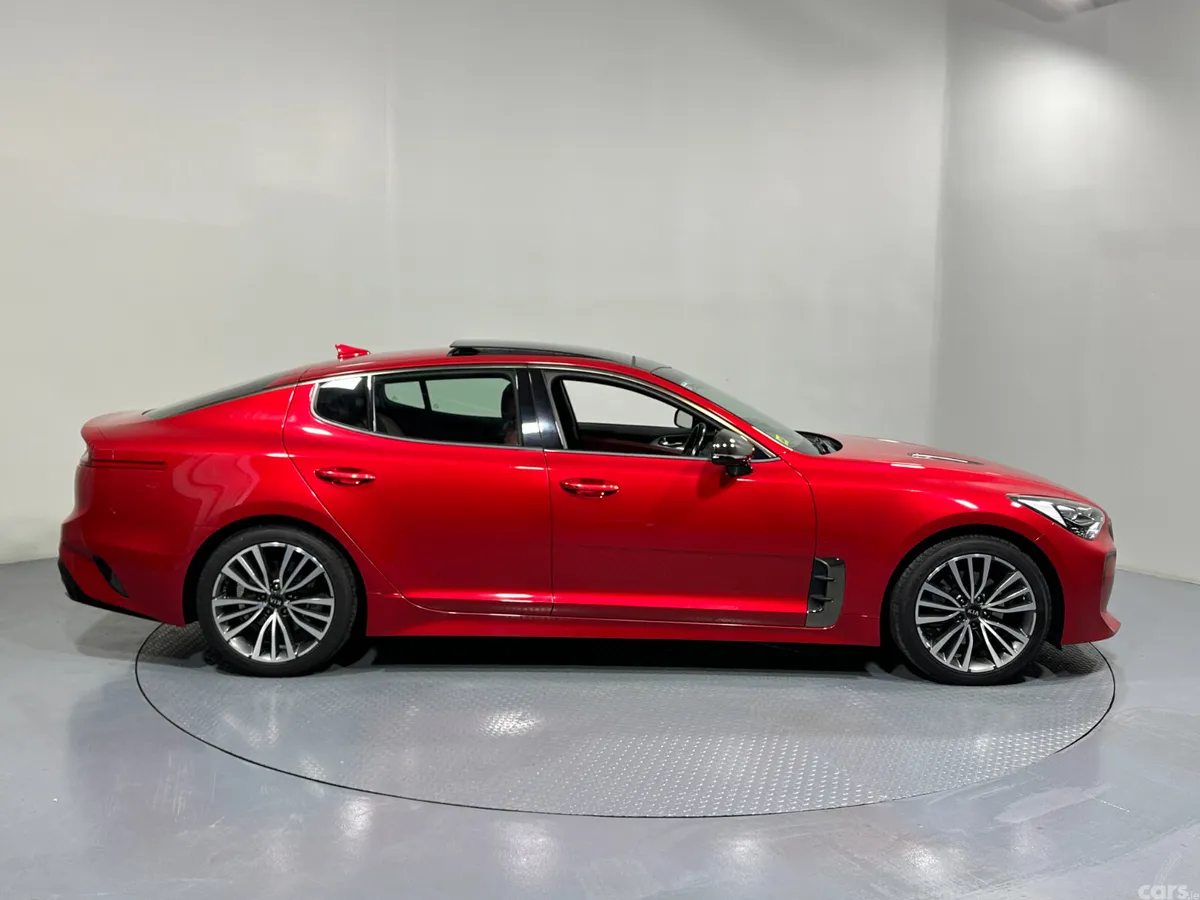 Kia Stinger Hatchback, Diesel, 2019, Red