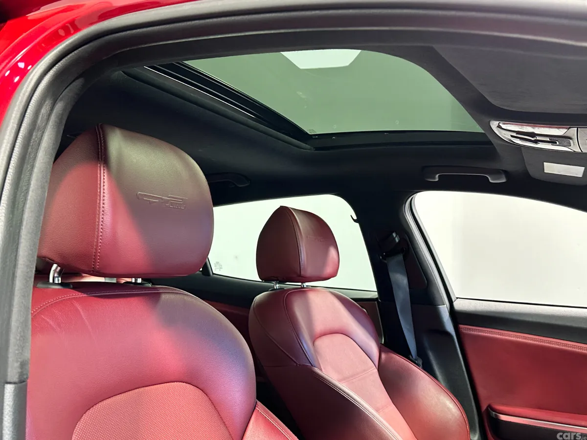 Kia Stinger Hatchback, Diesel, 2019, Red