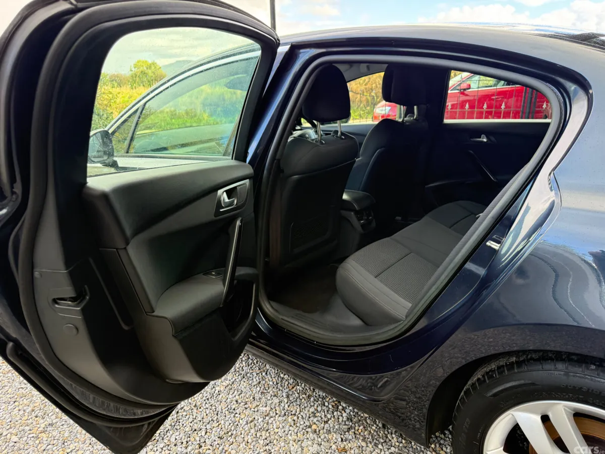 Peugeot 508 Saloon, Diesel, 2013, Blue