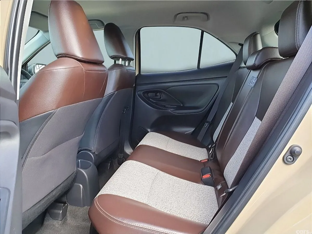 Toyota Yaris Cross SUV, Petrol Hybrid, 2022, Beige