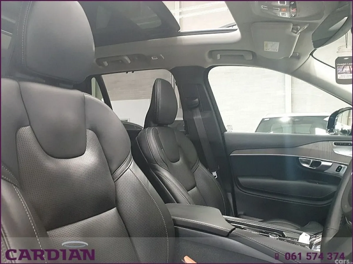 Volvo XC90 SUV, Petrol Plug-in Hybrid, 2024, Blue