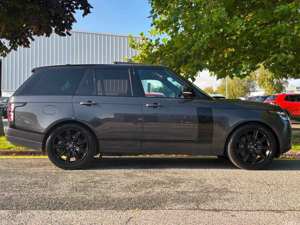 Land Rover Range Rover SUV, Petrol Plug-in Hybrid, 2021, Grey