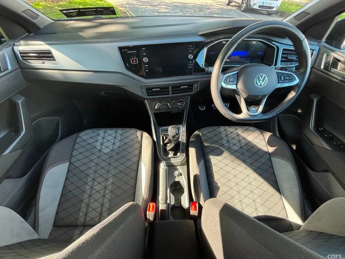 Volkswagen Polo Hatchback, Petrol, 2025, Blue