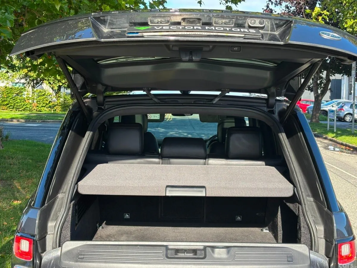Land Rover Range Rover SUV, Petrol Plug-in Hybrid, 2021, Grey
