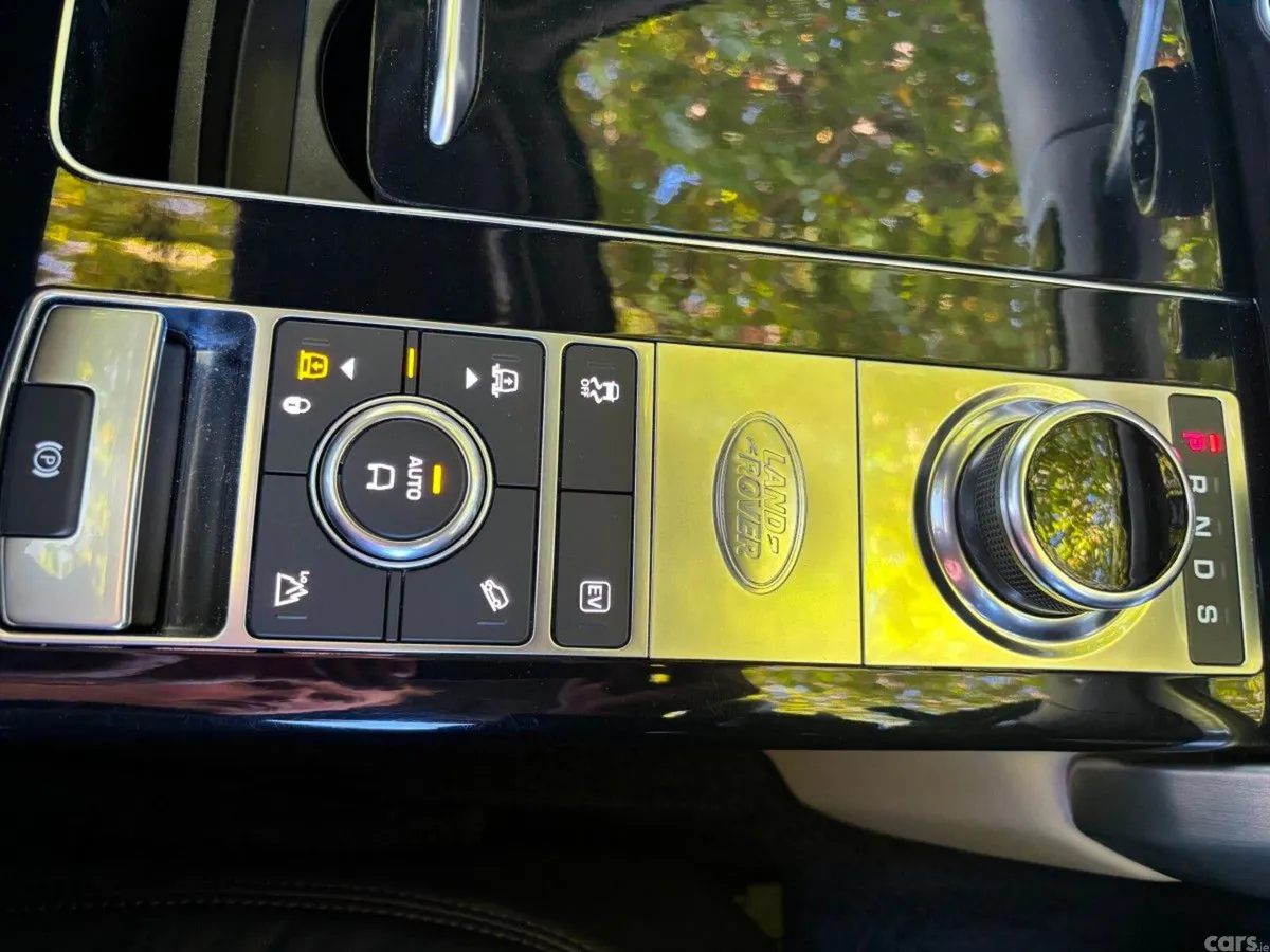 Land Rover Range Rover SUV, Petrol Plug-in Hybrid, 2021, Grey