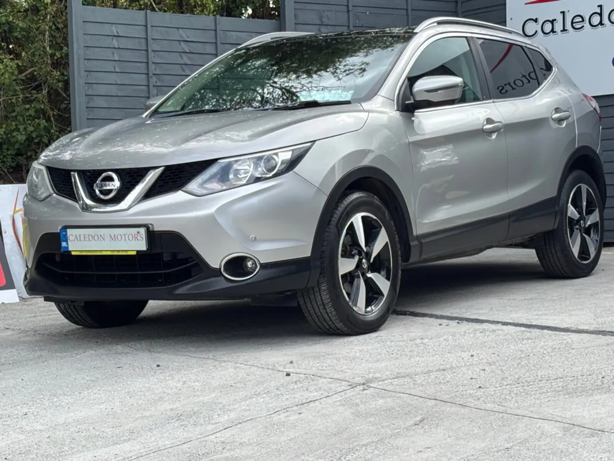 Nissan Qashqai SUV, Diesel, 2017, Silver