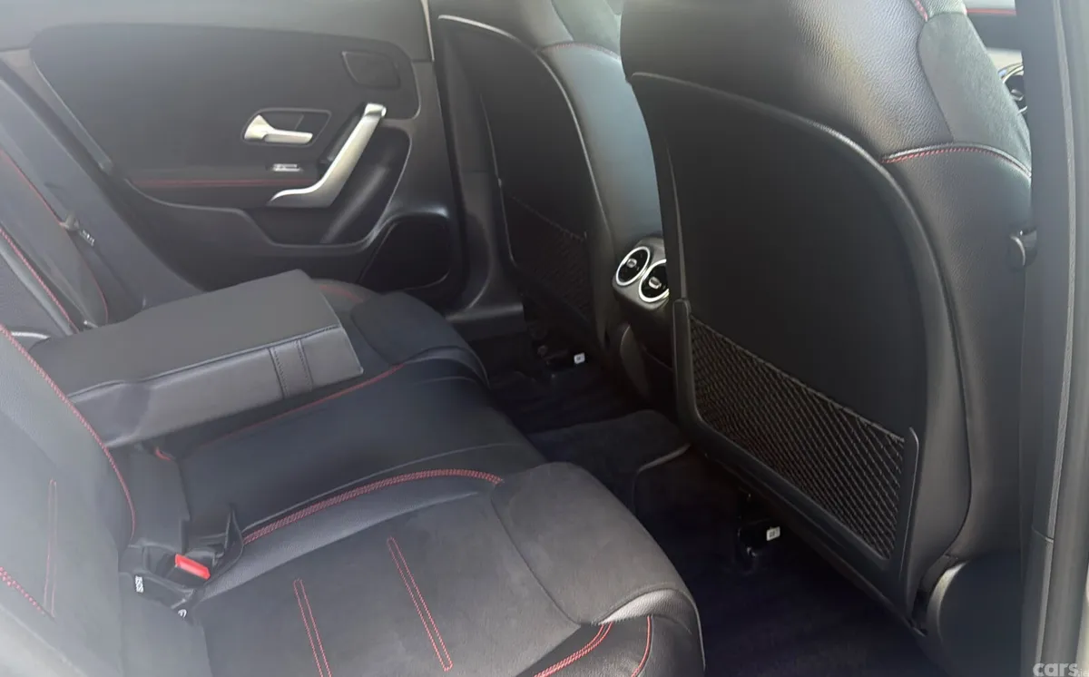 Mercedes-Benz A-Class Hatchback, Diesel, 2019, Silver