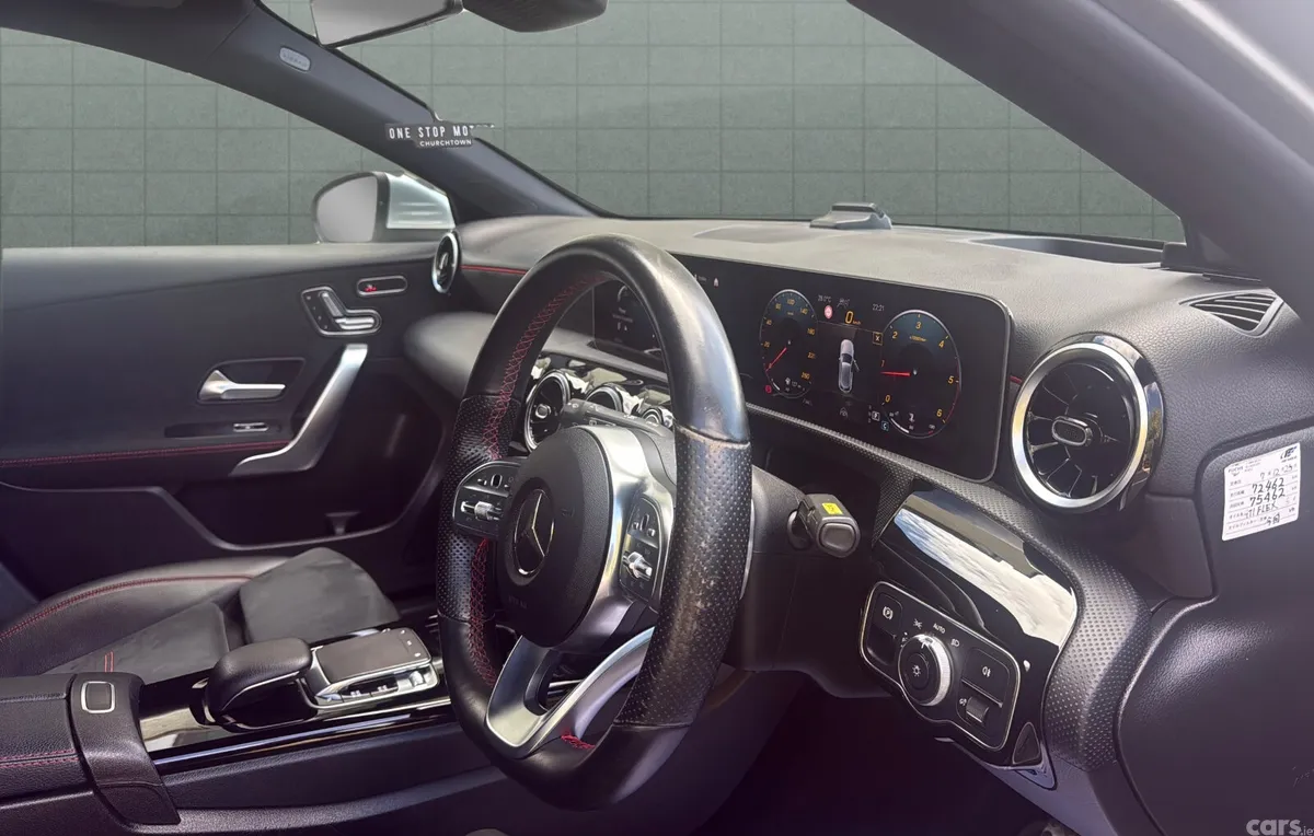 Mercedes-Benz A-Class Hatchback, Diesel, 2019, Silver