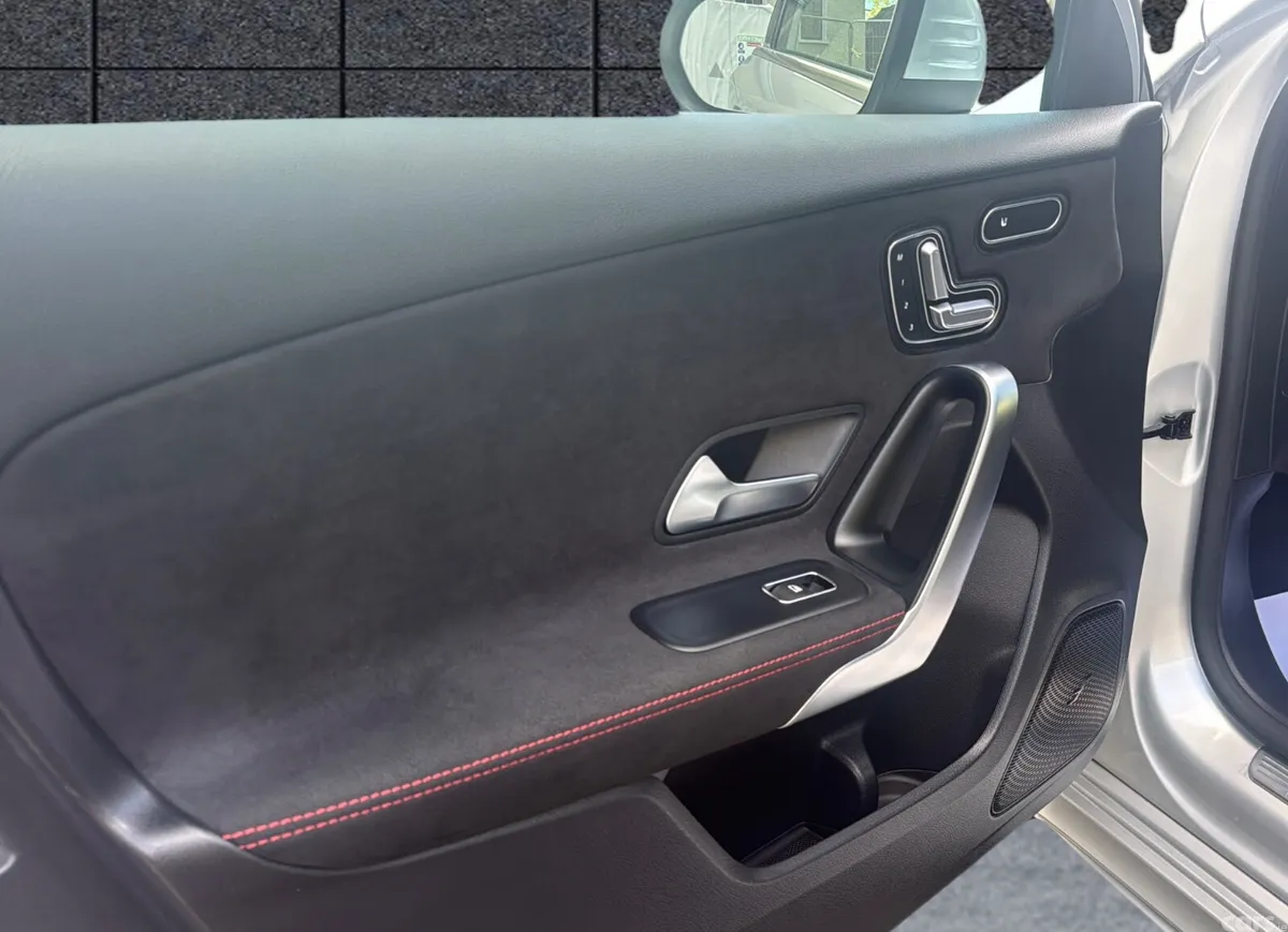 Mercedes-Benz A-Class Hatchback, Diesel, 2019, Silver