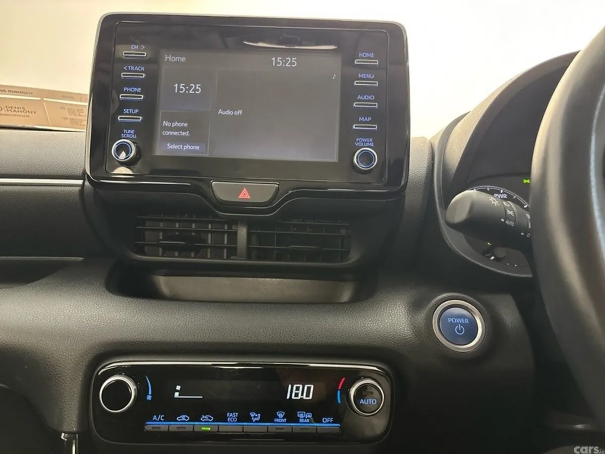 Toyota Yaris Hatchback, Petrol Hybrid, 2023, Grey