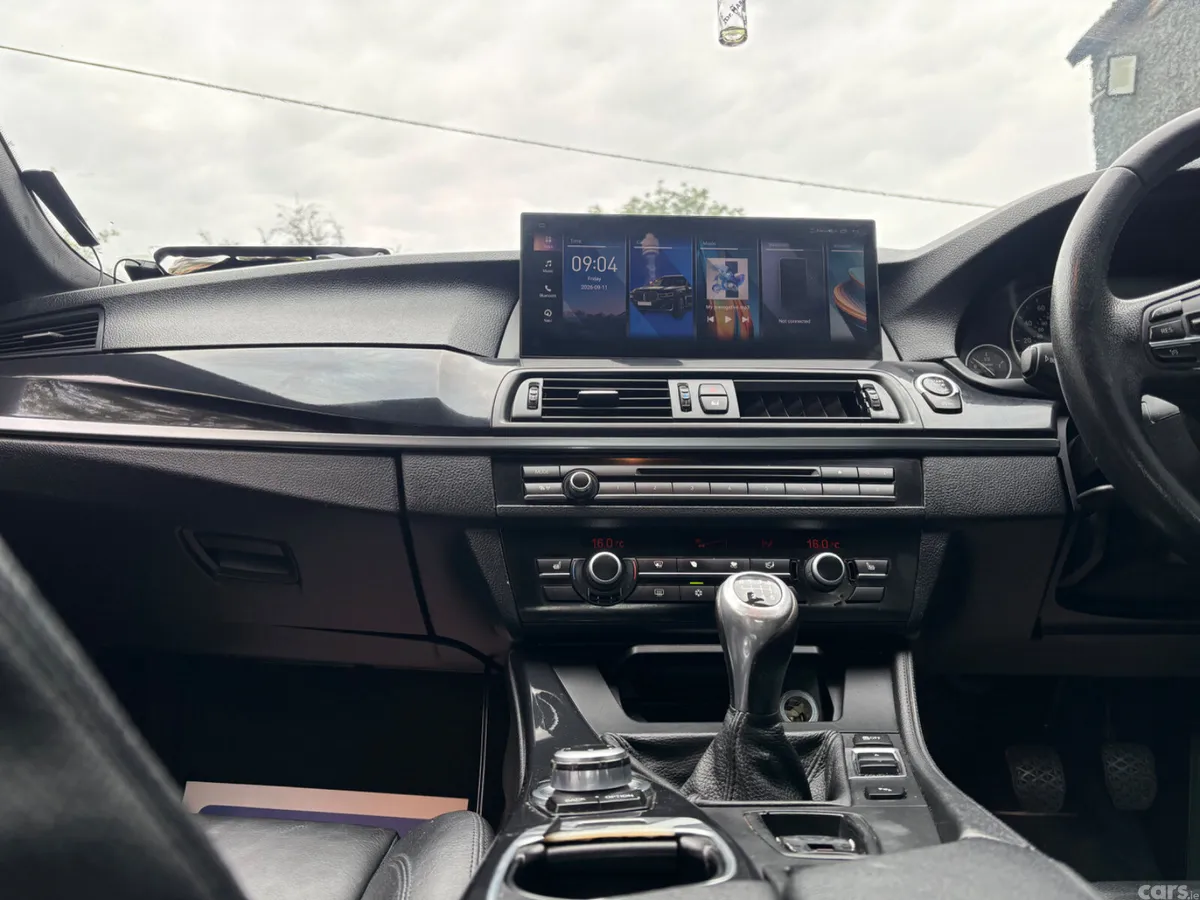 BMW 5-Series Saloon, Diesel, 2012, White