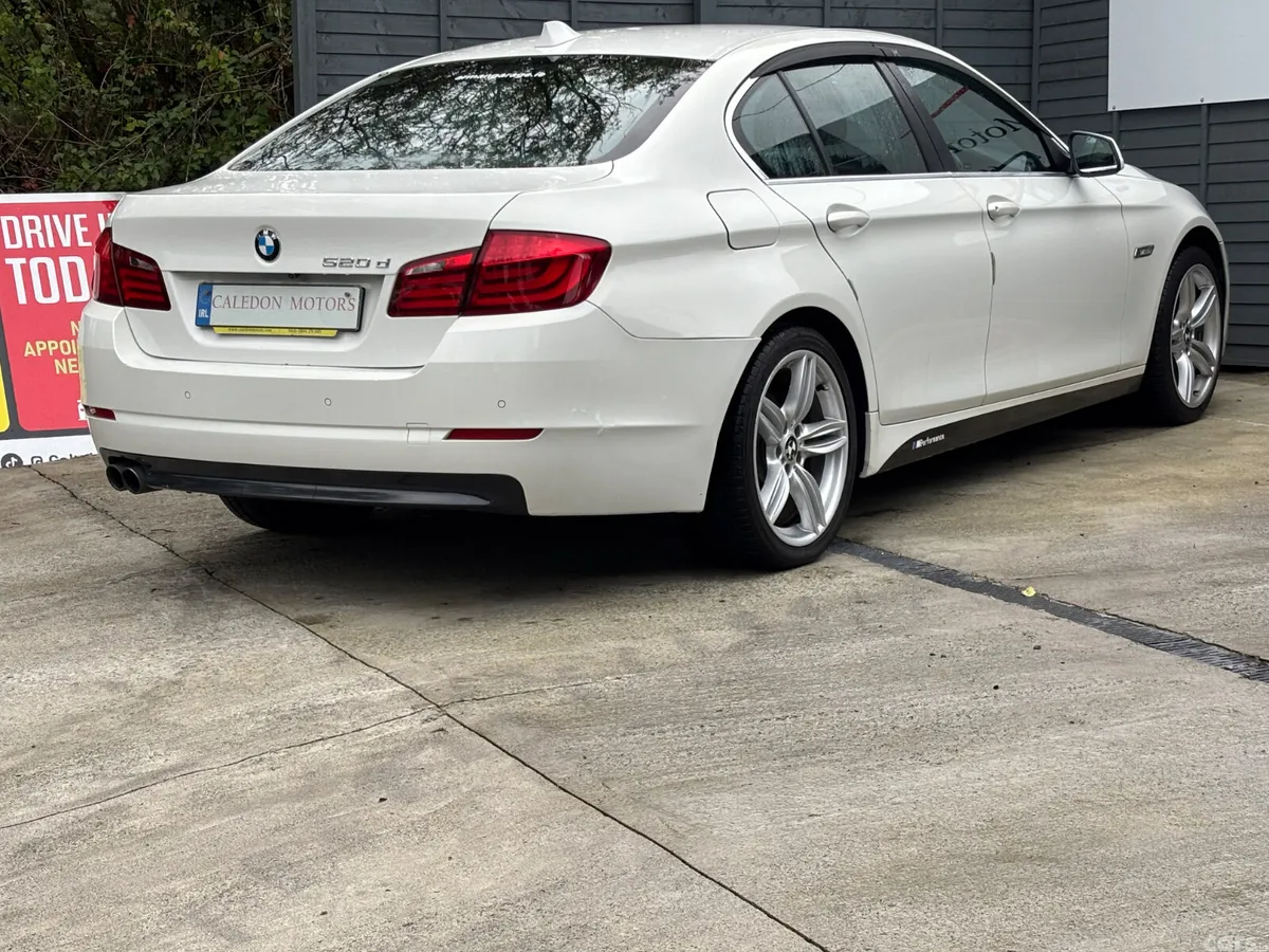 BMW 5-Series Saloon, Diesel, 2012, White