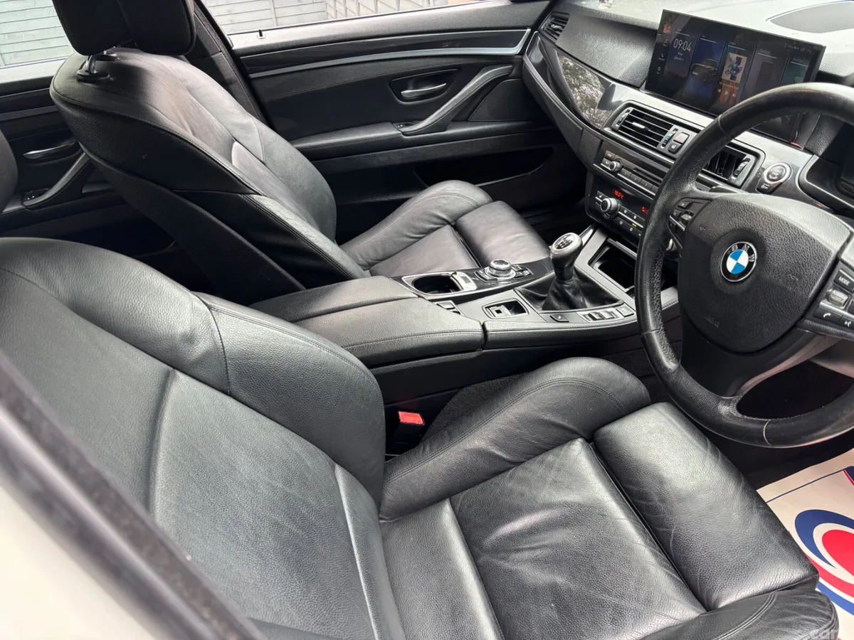BMW 5-Series Saloon, Diesel, 2012, White