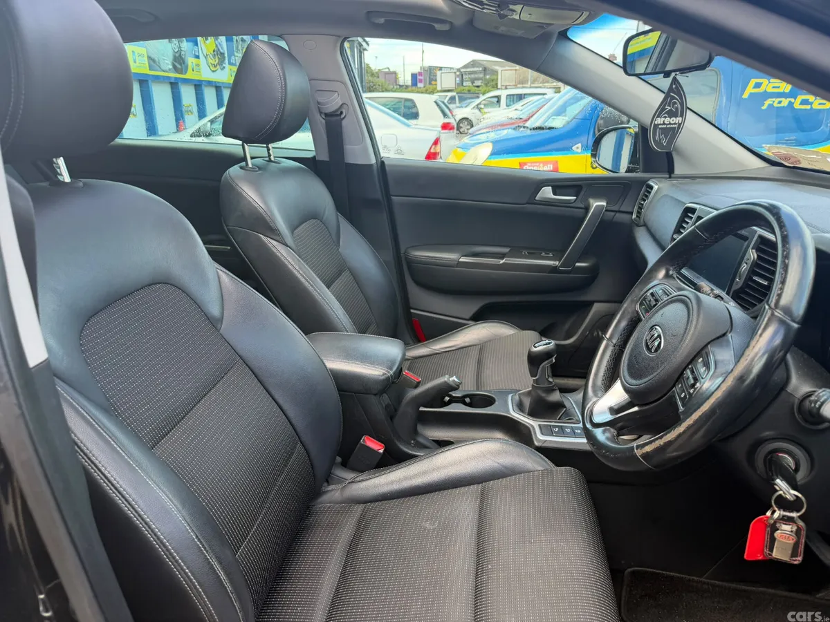 Kia Sportage SUV, Diesel, 2016, Black