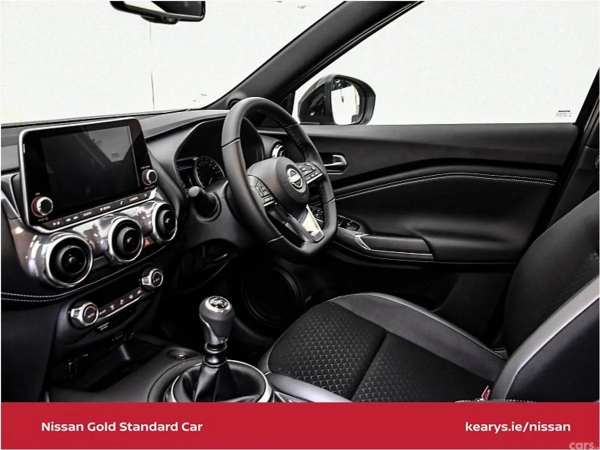 Nissan Juke SUV, Petrol, 2024, Silver