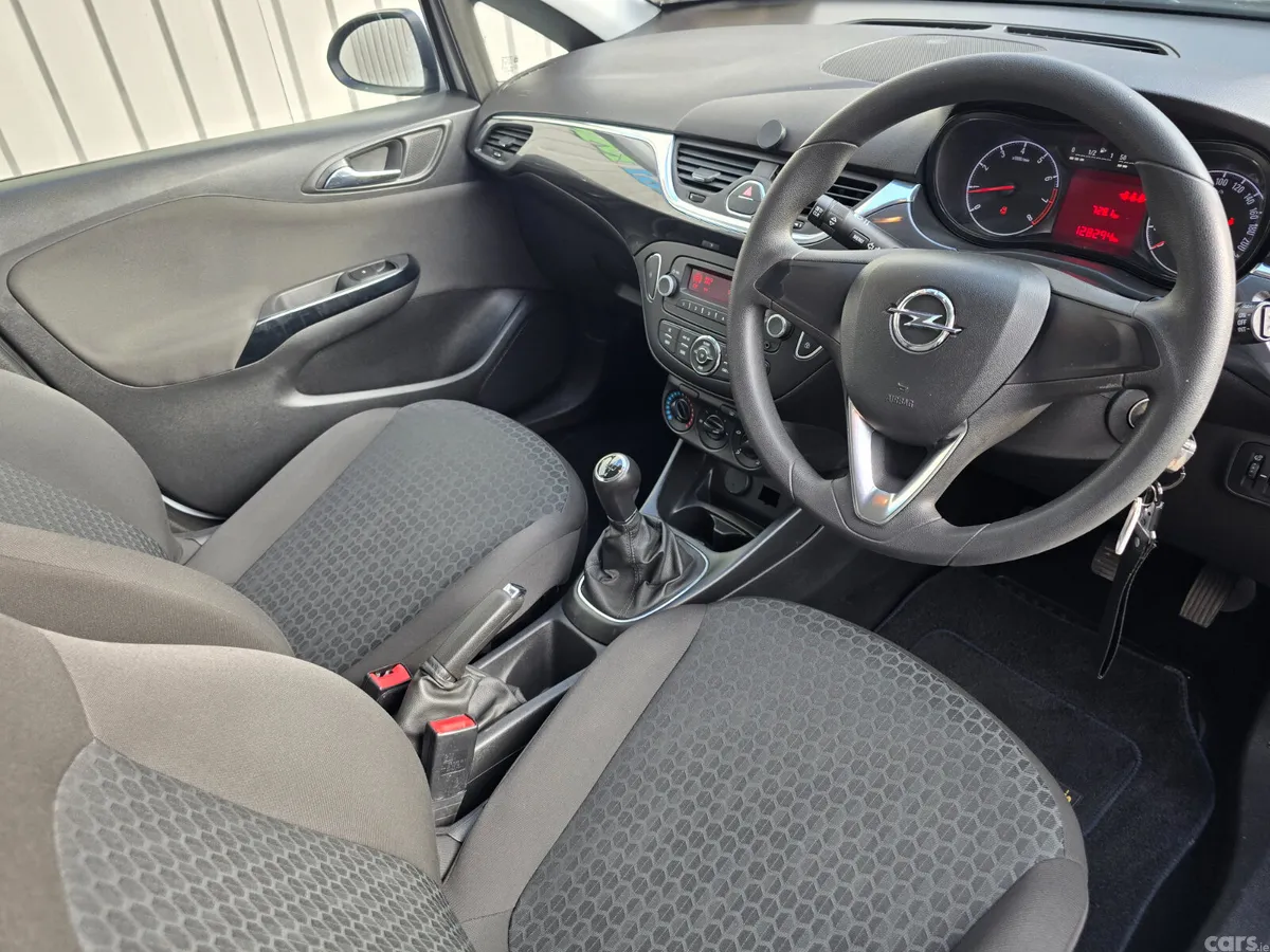 Opel Corsa Hatchback, Petrol, 2019, White