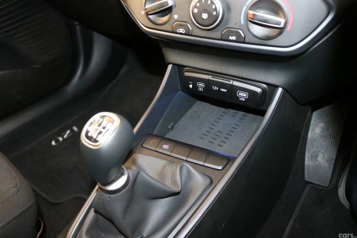 Hyundai i20 Hatchback, Petrol, 2024, Red