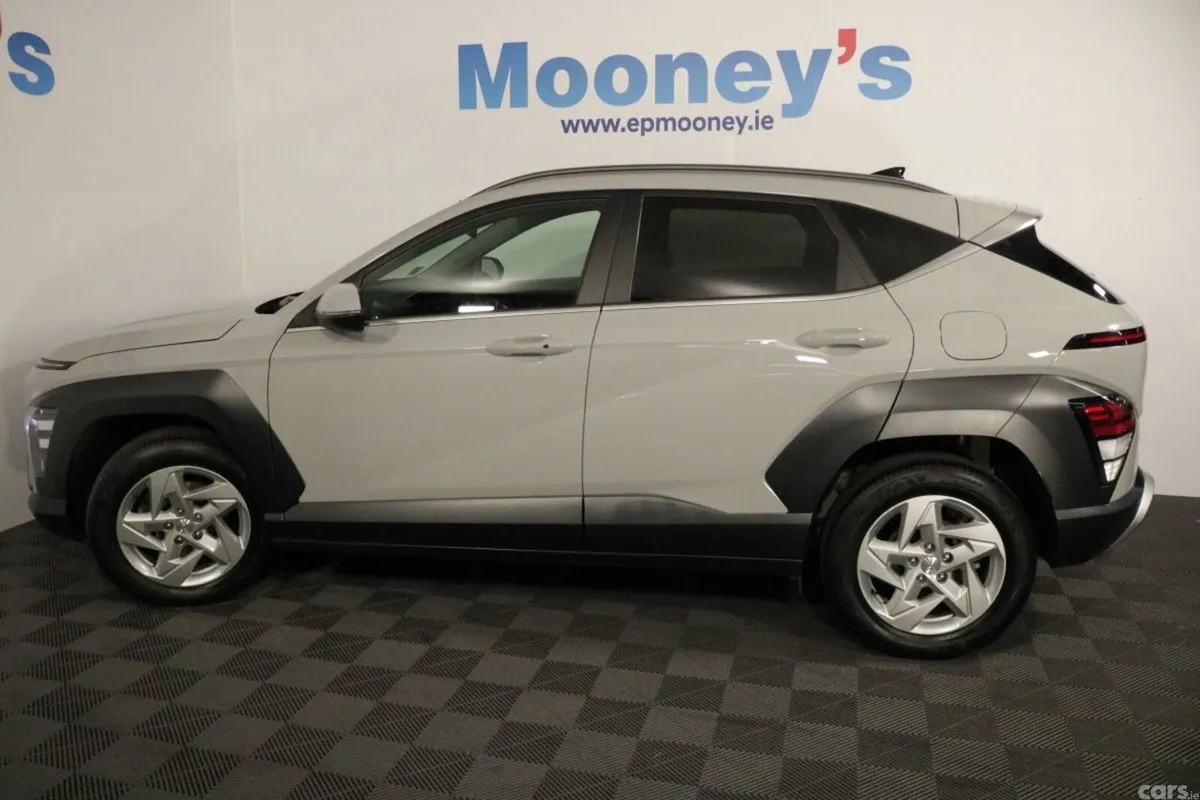 Hyundai KONA MPV, Petrol, 2023, Grey
