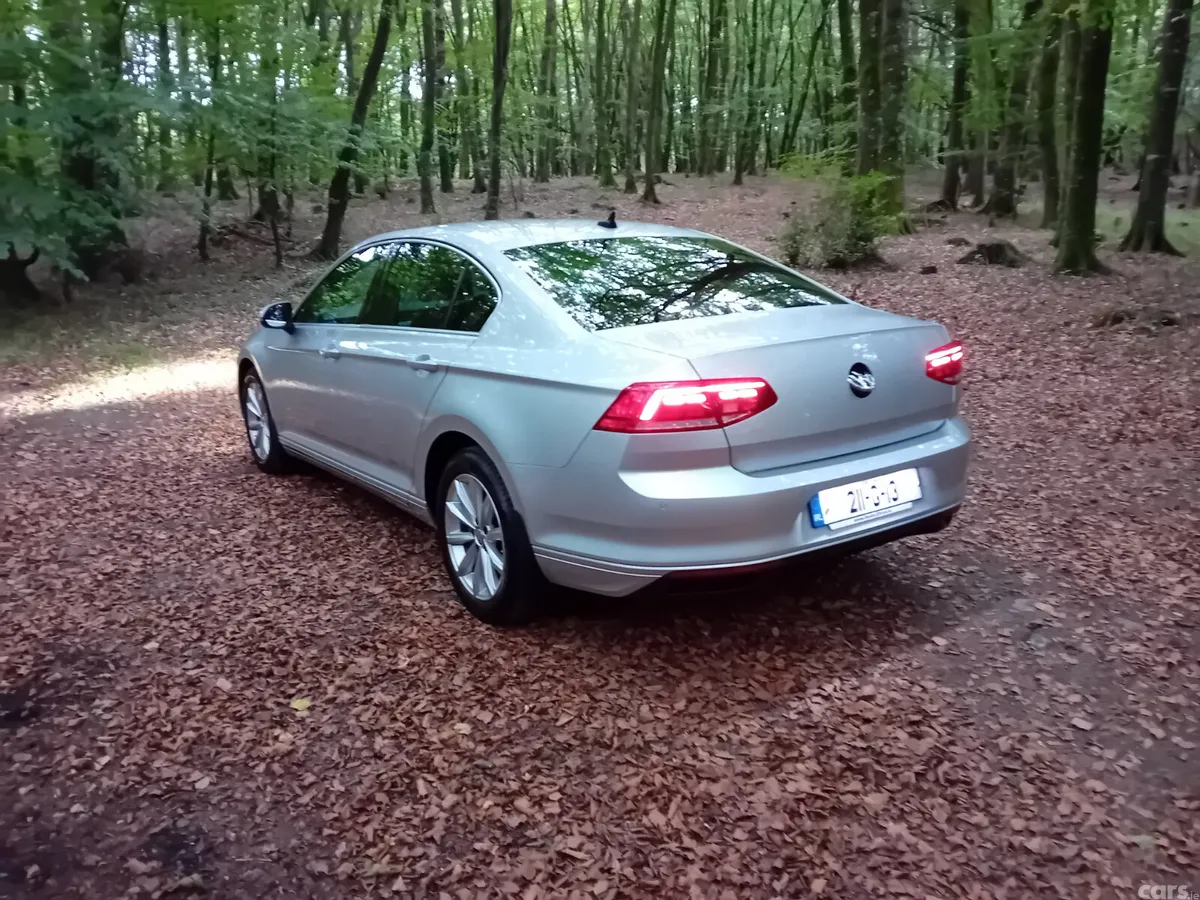 Volkswagen Passat Saloon, Diesel, 2021, Grey