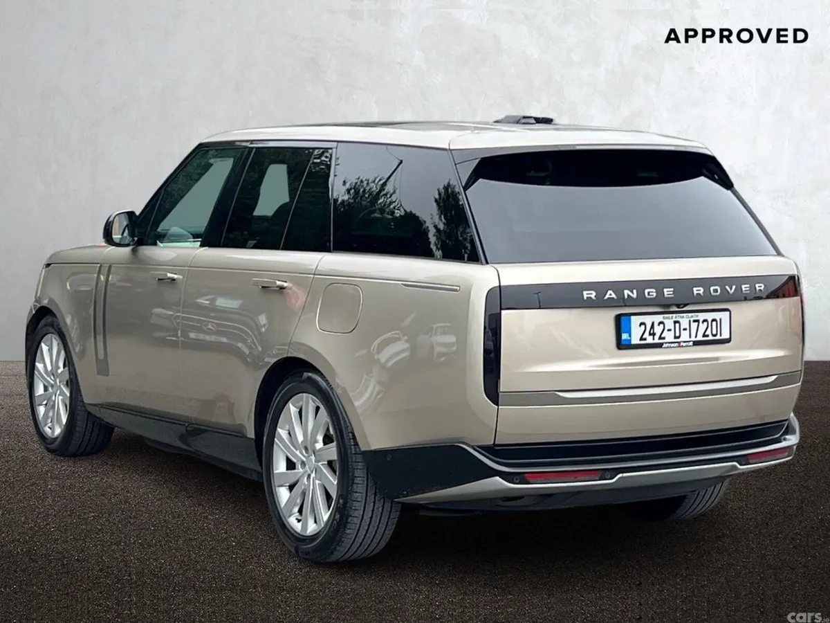 Land Rover Range Rover SUV, Petrol Plug-in Hybrid, 2024, Yellow