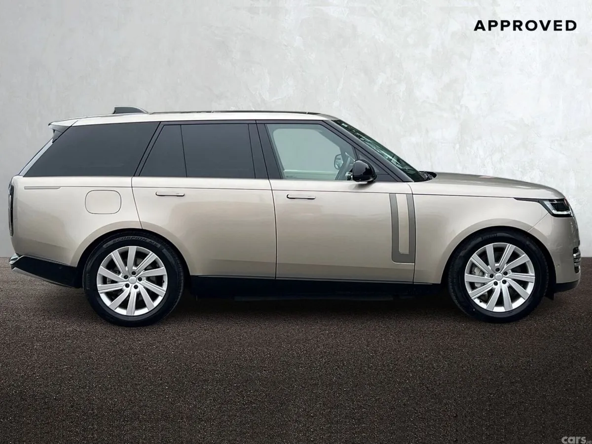 Land Rover Range Rover SUV, Petrol Plug-in Hybrid, 2024, Yellow