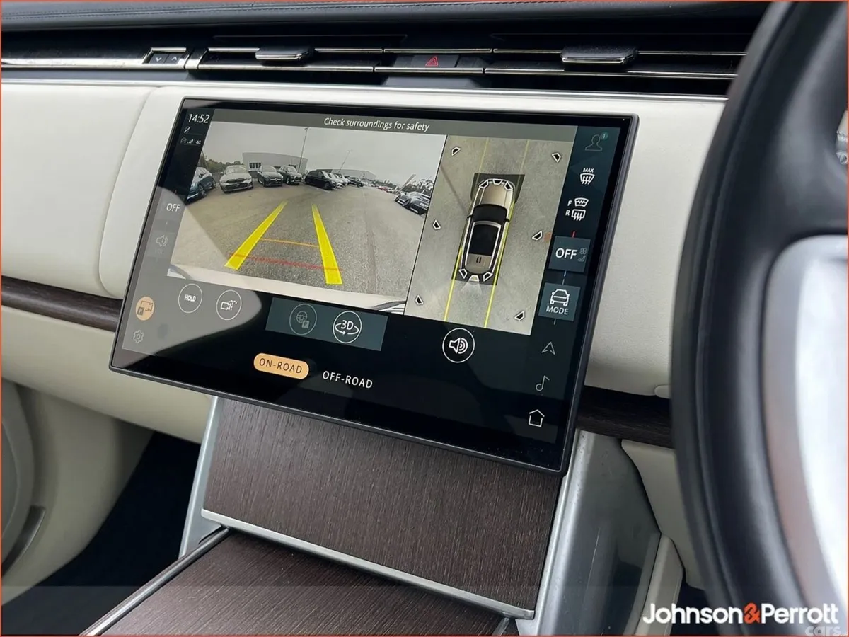 Land Rover Range Rover SUV, Petrol Plug-in Hybrid, 2024, Yellow