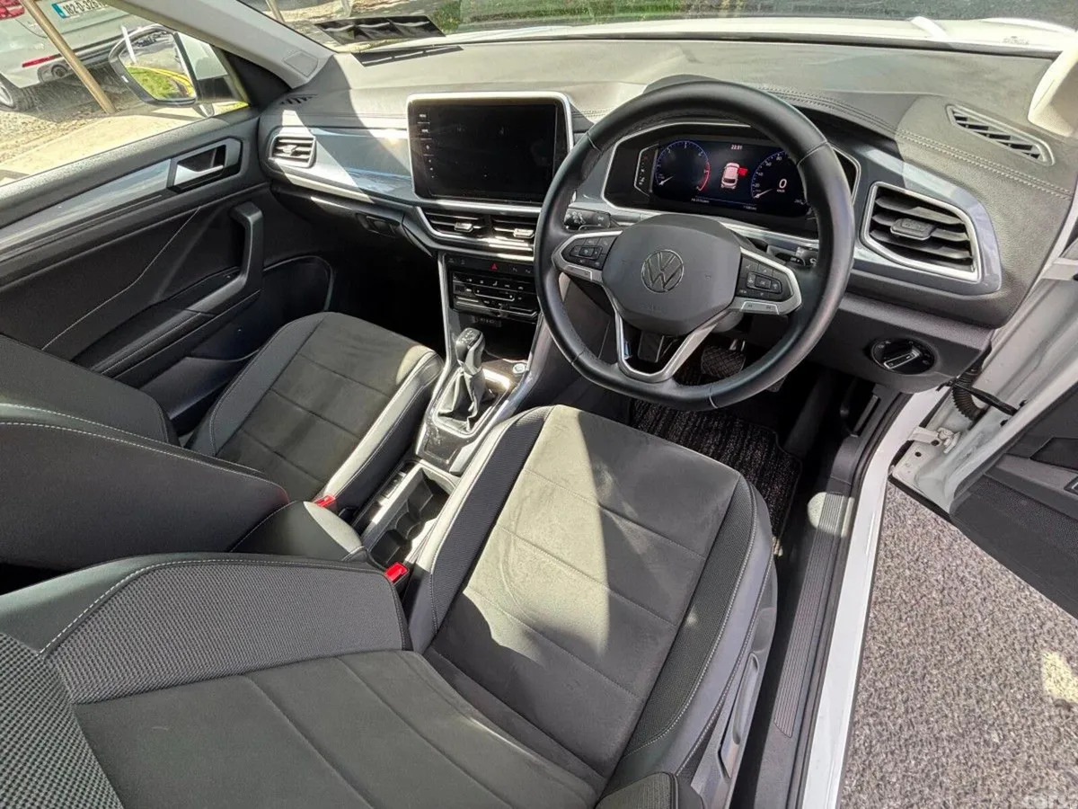 Volkswagen T-Roc SUV, Diesel, 2024, White
