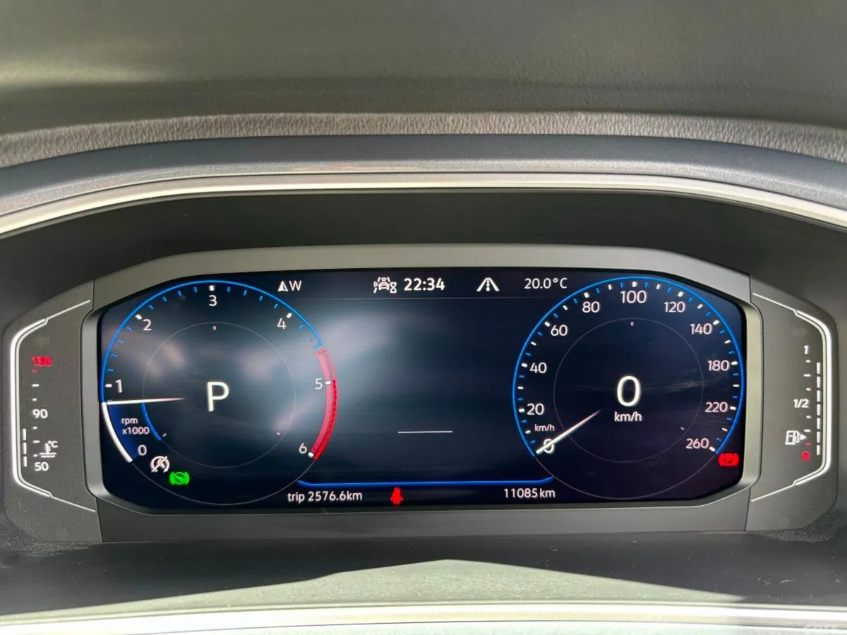 Volkswagen T-Roc SUV, Diesel, 2024, White