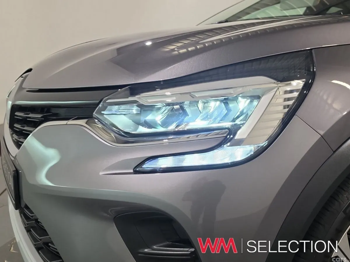 Renault Captur SUV, Petrol, 2022, Grey