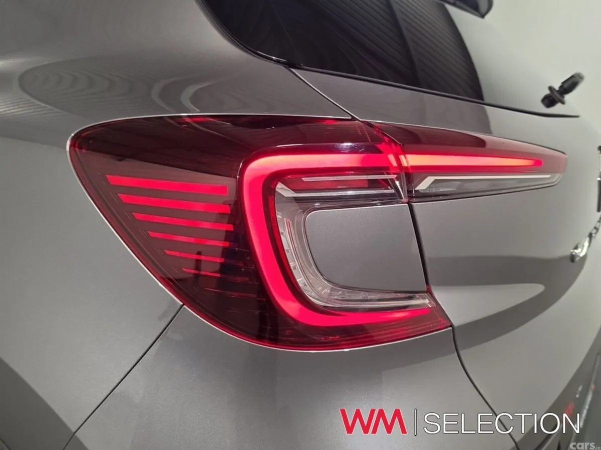 Renault Captur SUV, Petrol, 2022, Grey