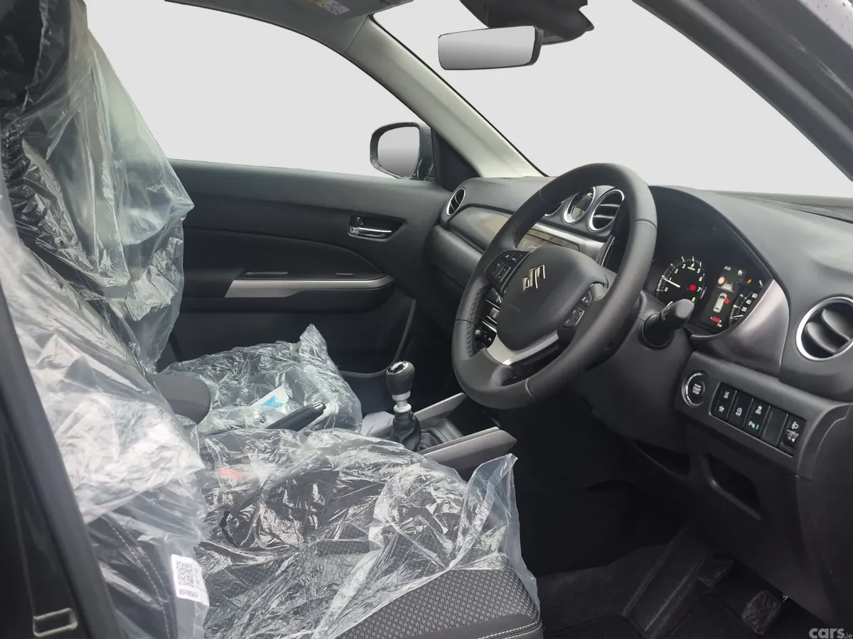 Suzuki Vitara SUV, Petrol Hybrid, 2026, Black