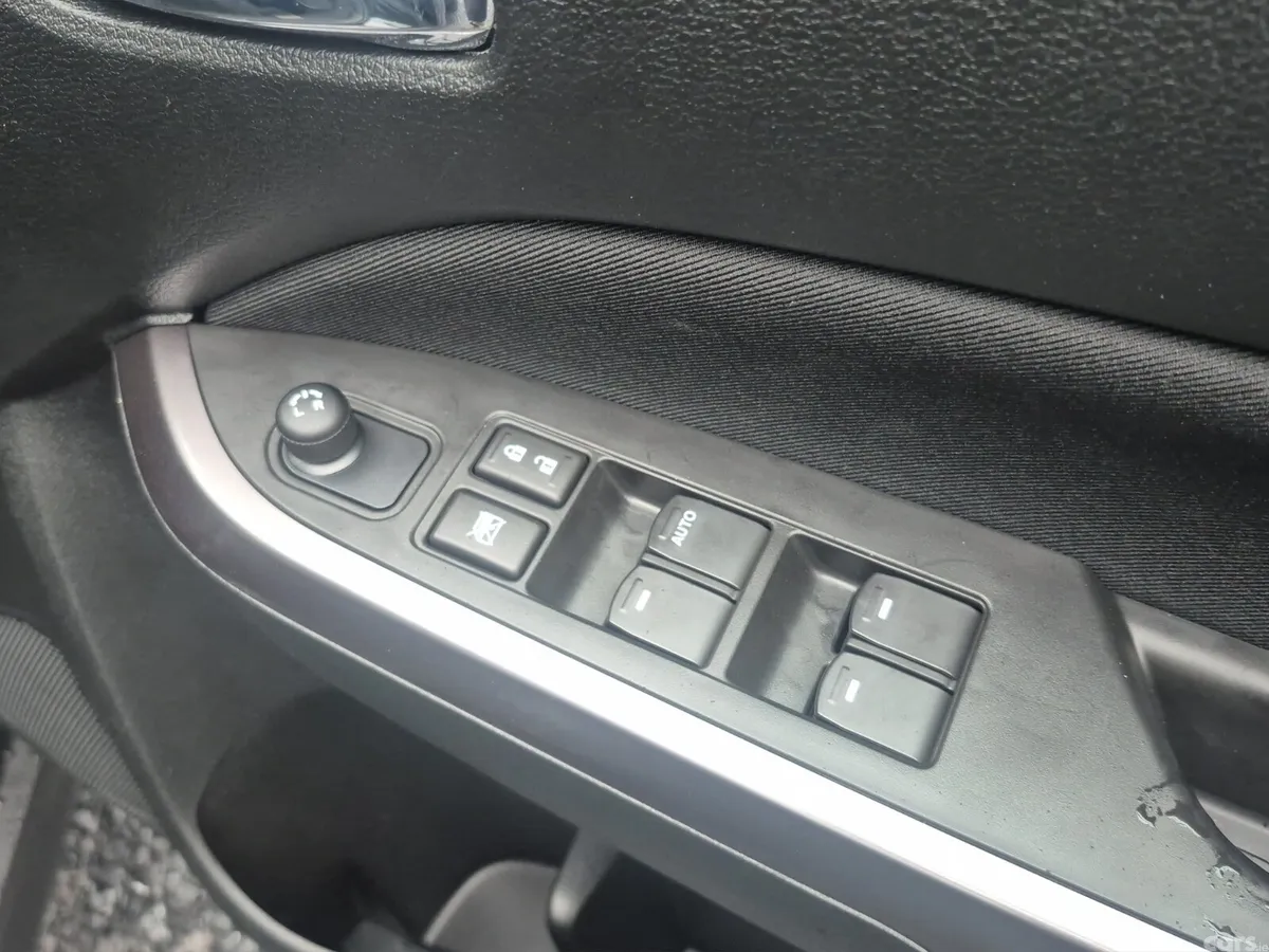Suzuki Vitara SUV, Petrol Hybrid, 2026, Black