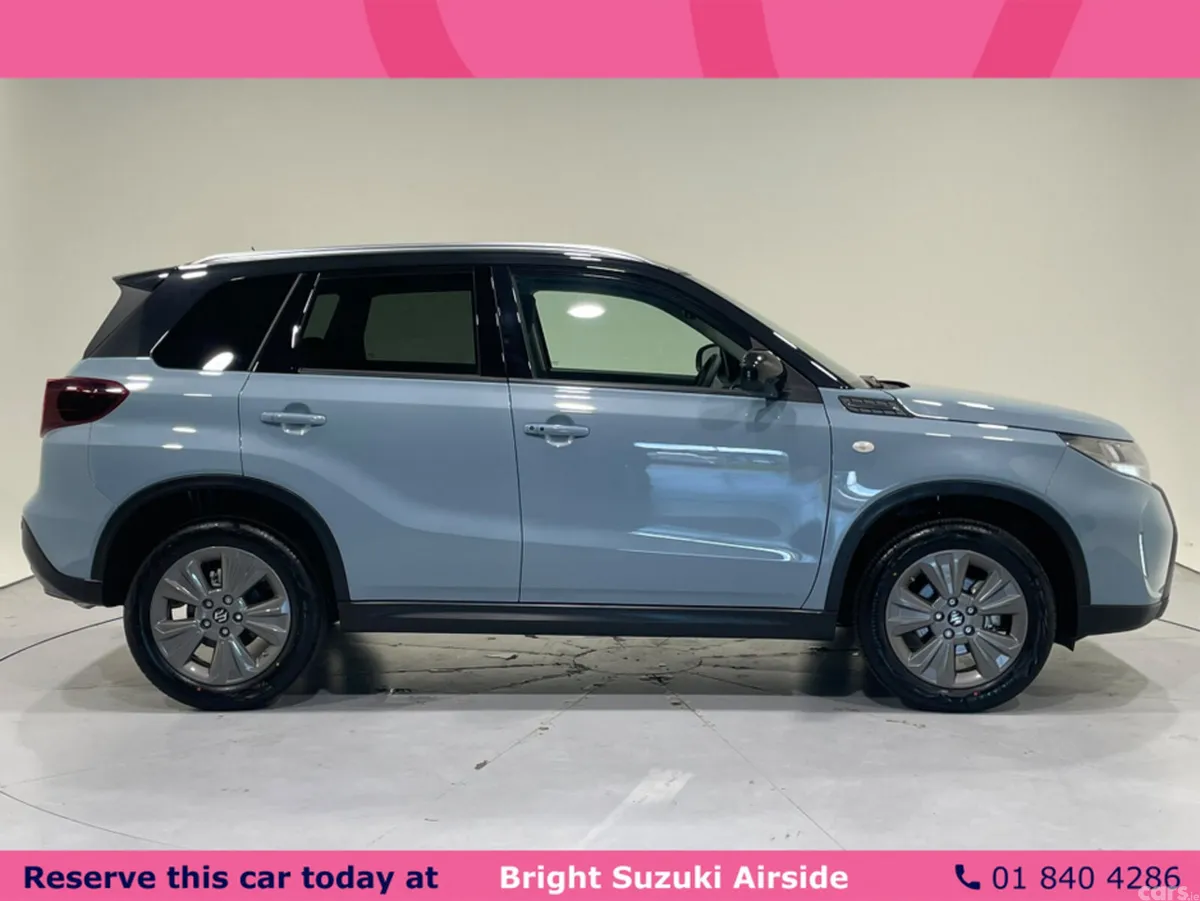Suzuki Vitara SUV, Petrol Hybrid, 2027, Blue