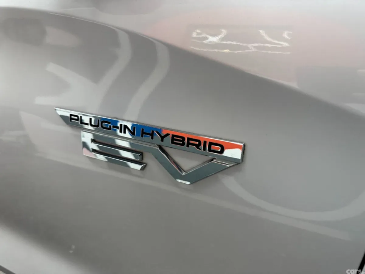 Mitsubishi Outlander SUV, Petrol Plug-in Hybrid, 2024, White