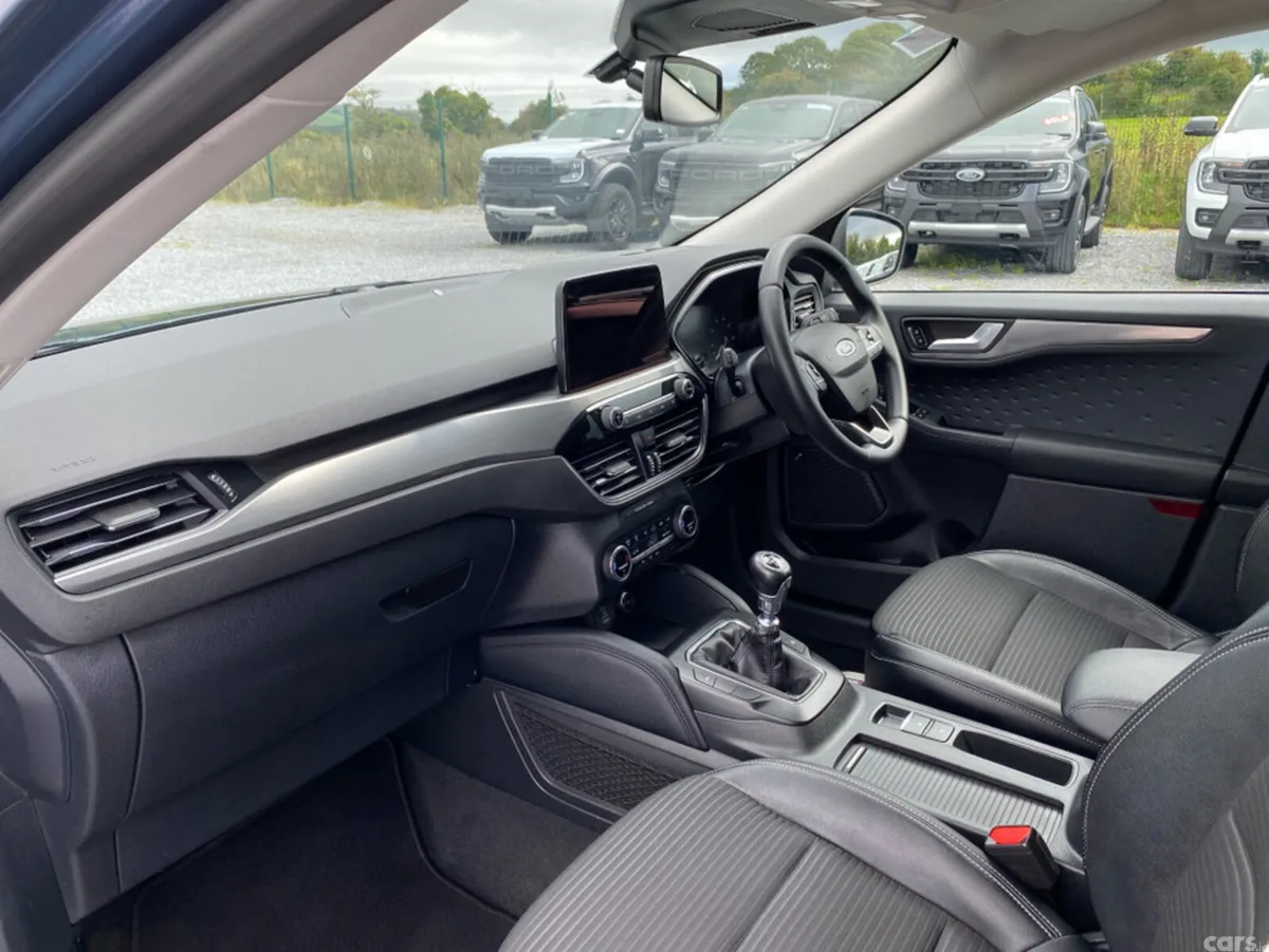 Ford Kuga Hatchback, Diesel, 2021, Blue