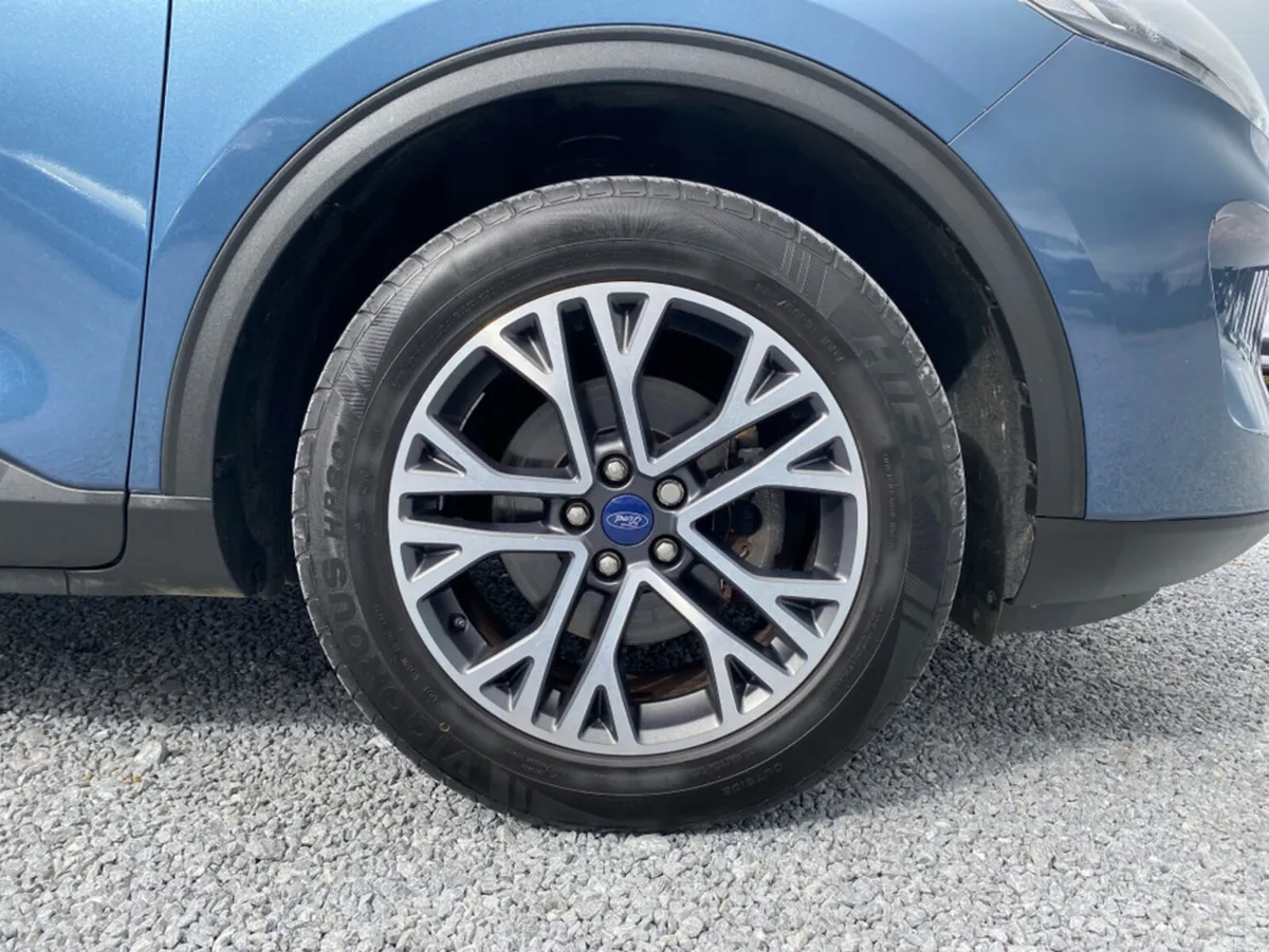Ford Kuga Hatchback, Diesel, 2021, Blue