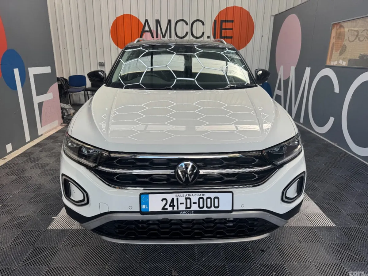 Volkswagen T-Roc SUV, Diesel, 2024, White