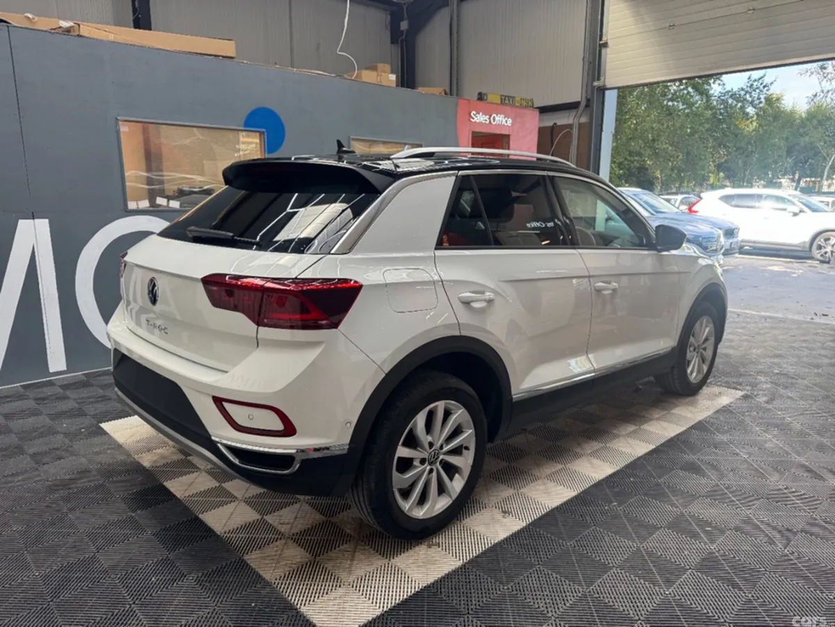 Volkswagen T-Roc SUV, Diesel, 2024, White