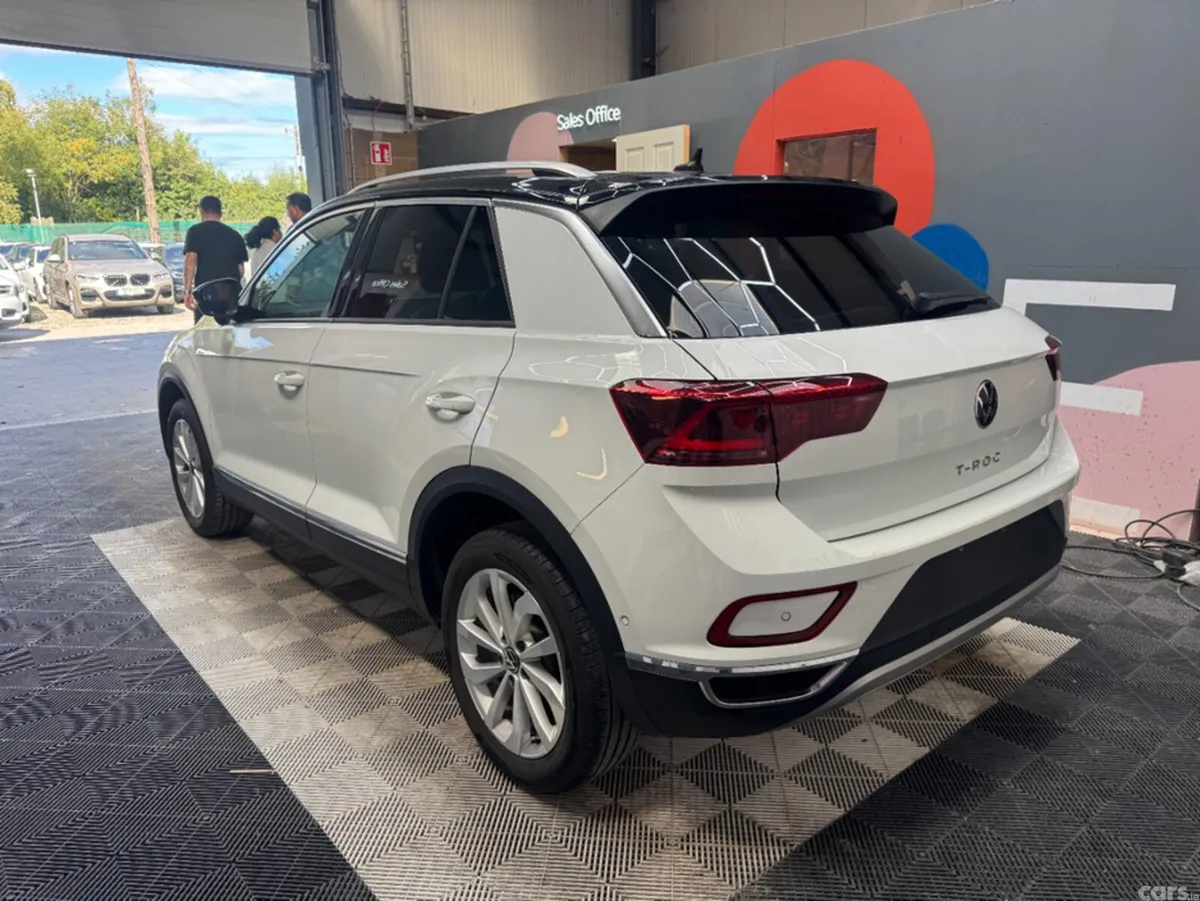 Volkswagen T-Roc SUV, Diesel, 2024, White