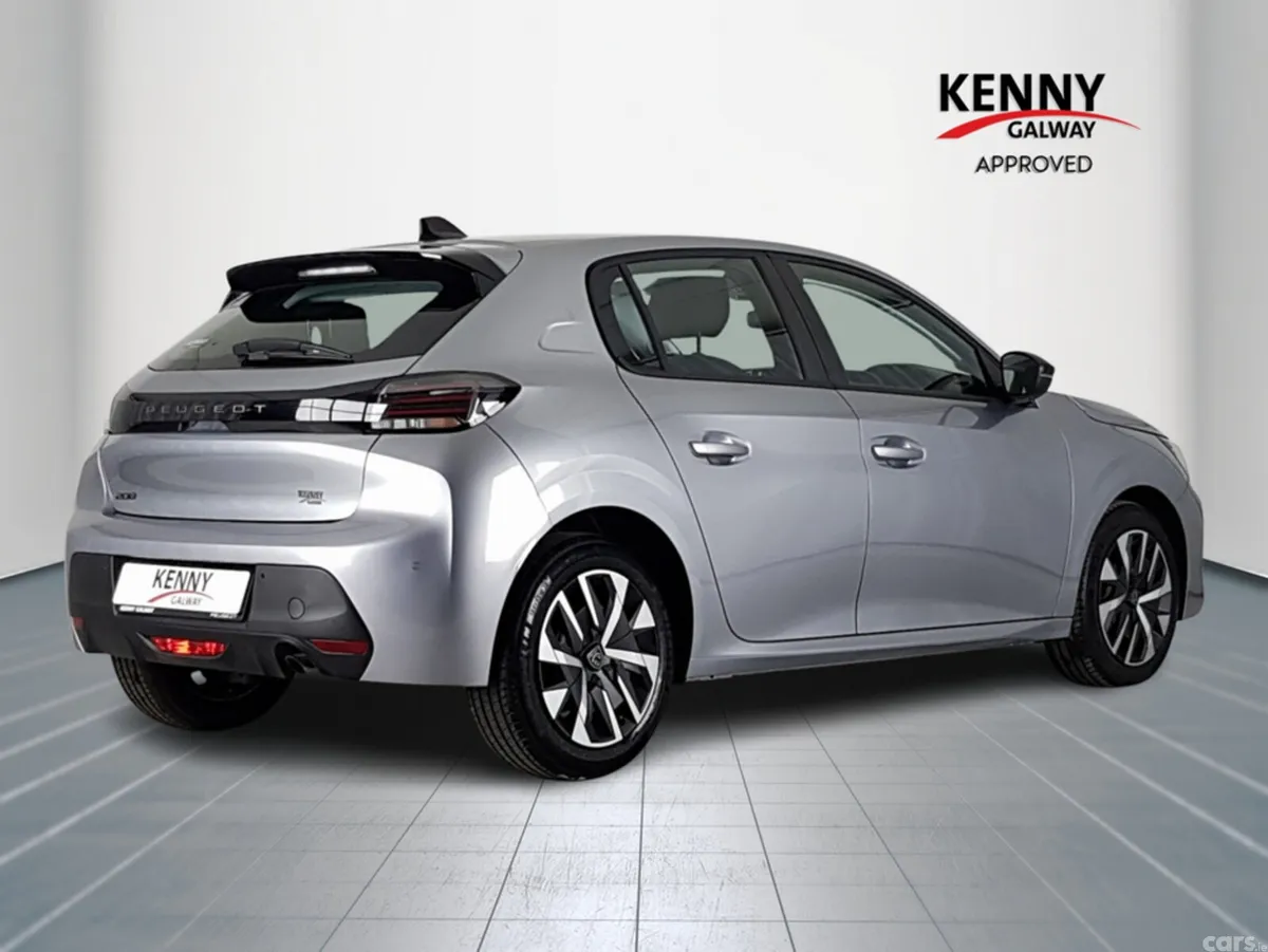 Peugeot 208 Hatchback, Petrol, 2026, Grey