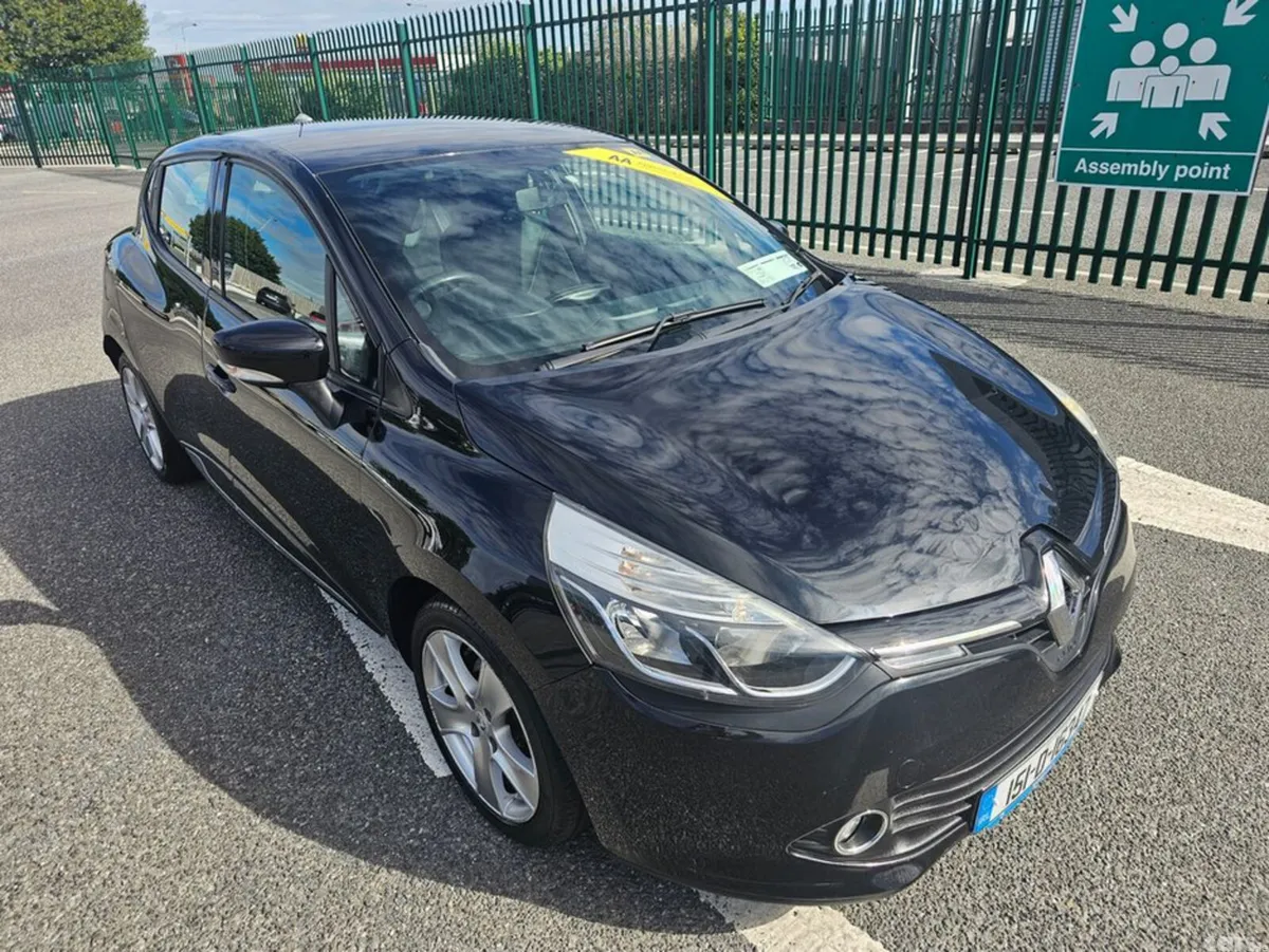 Renault Clio Hatchback, Petrol, 2015, Black