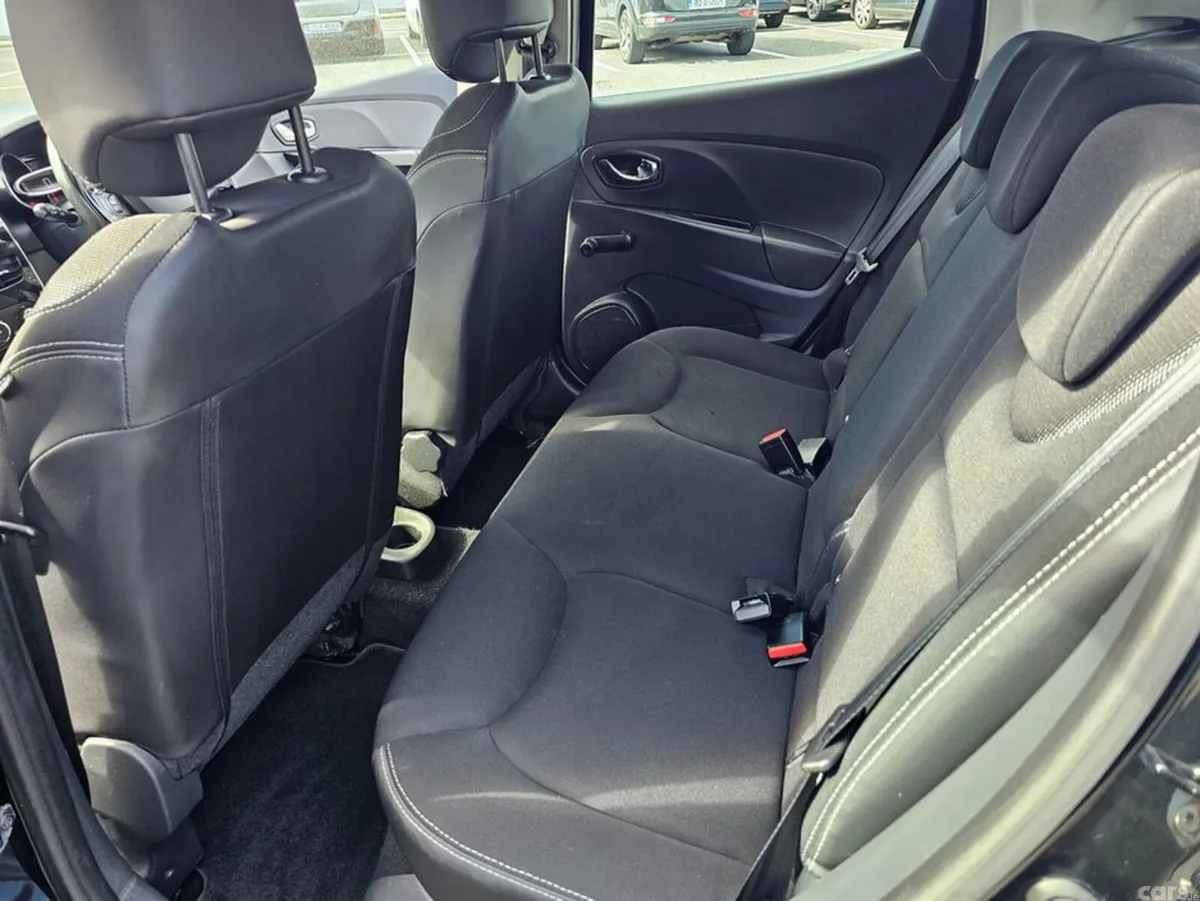 Renault Clio Hatchback, Petrol, 2015, Black