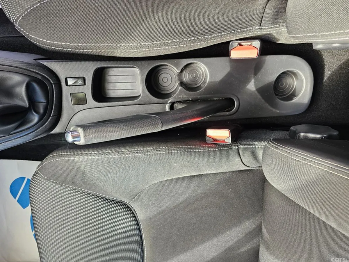 Renault Clio Hatchback, Petrol, 2015, Black
